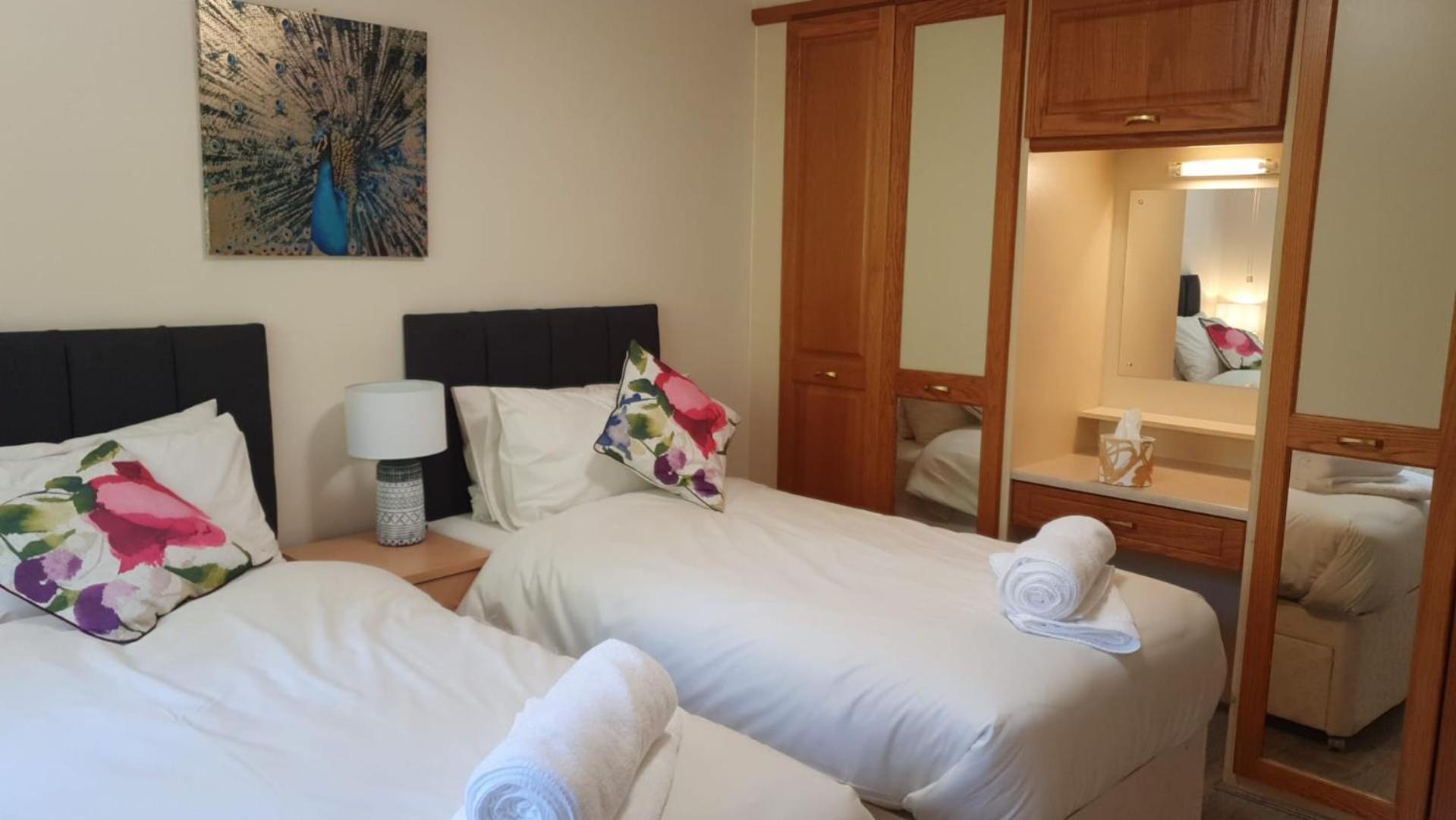 Apartment Four Bedroom & Apartments: Corporate And Student Hub Birmingham